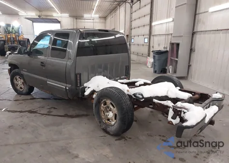 2001 Chevrolet Silverado 1500 Lt z USA, uszkodzony, nr VIN 1GCEK19T11Z313395